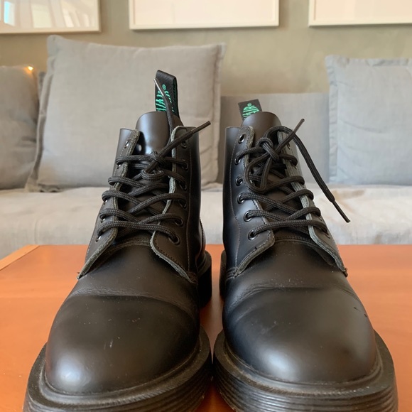 Black Greasy 6 Eye Astronaut Boot 